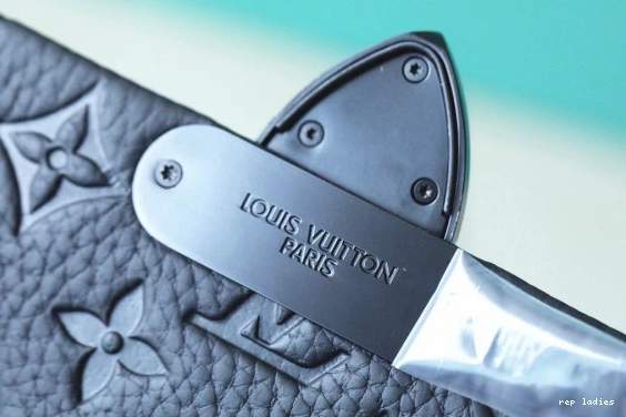 Cheap LOUIS S-Cape Messenger VUITTON 0812